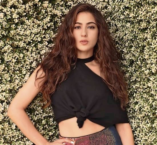 12 Best Indian Hairstyles for Curly Hair | I Fashion Styles