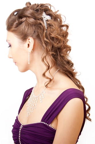 10 Cute Messy Hairstyles for Short and Long Curly Hair