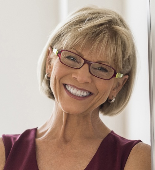 15+ Trendy Short Hairstyles with Bangs for Fresh Look 2025