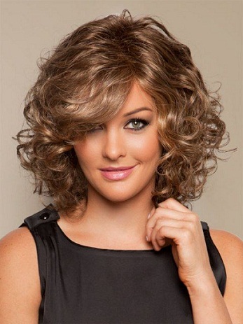 25 Perfect Hairstyles for Round Face Shape Female