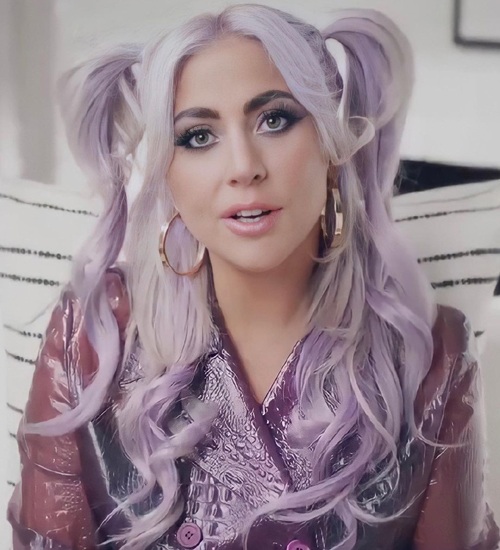 40 Best Hairstyles for Small Forehead (Narrow Face) Female