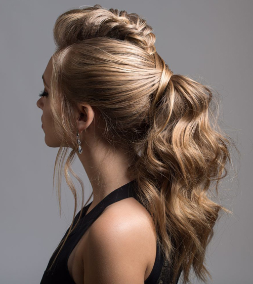 40 Best Hairstyles for Small Forehead (Narrow Face) Female