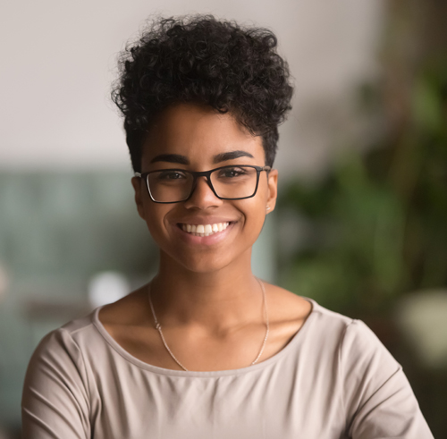 40 Best Hairstyles for Small Forehead (Narrow Face) Female