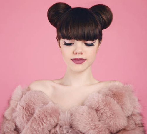 40 Best Hairstyles for Small Forehead (Narrow Face) Female