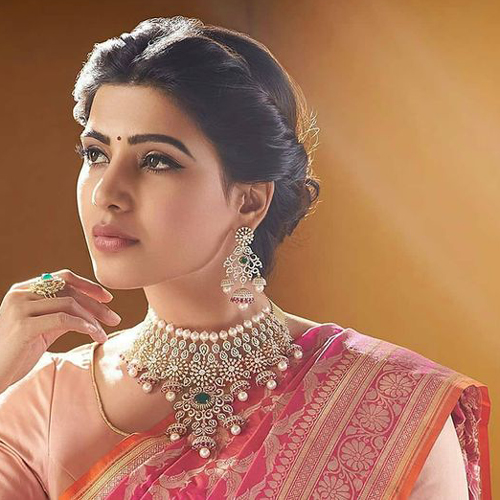 40 Best Hairstyles for Small Forehead (Narrow Face) Female