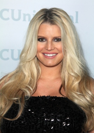 20 Best Hairstyles for Women with Big Faces | I Fashion Styles