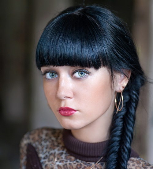 10 Latest Fringe Hairstyles for Round Face Women | I Fashion Styles