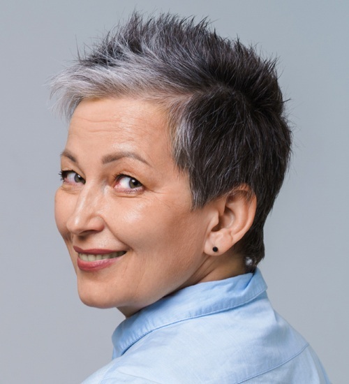 10 Best and Trendy Hairstyles for Round Faces Over 50