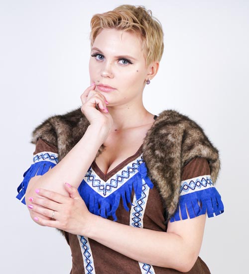 15 Best Short Haircuts for Chubby Round Face Women