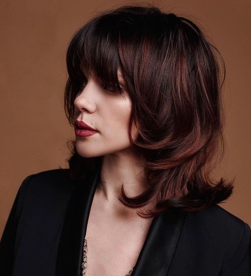 15 Perfect Hairstyles to Hide or Cover Up Big Forehead