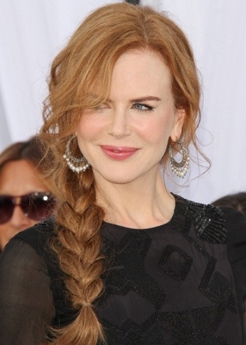 15 Perfect Hairstyles to Hide or Cover Up Big Forehead