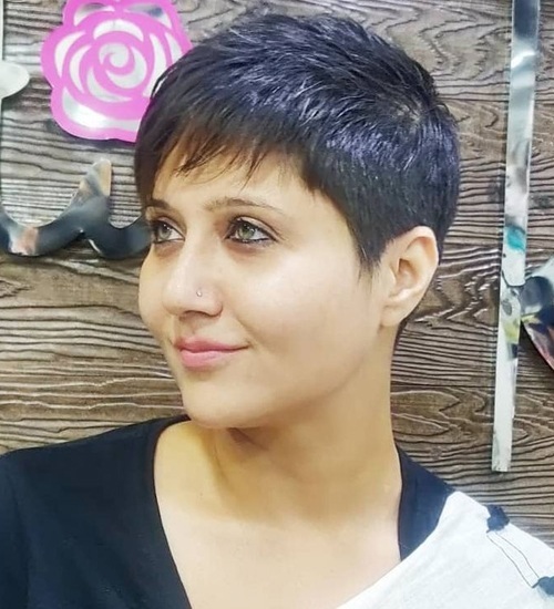 10 Simple Indian Hairstyles for Round Face with Images