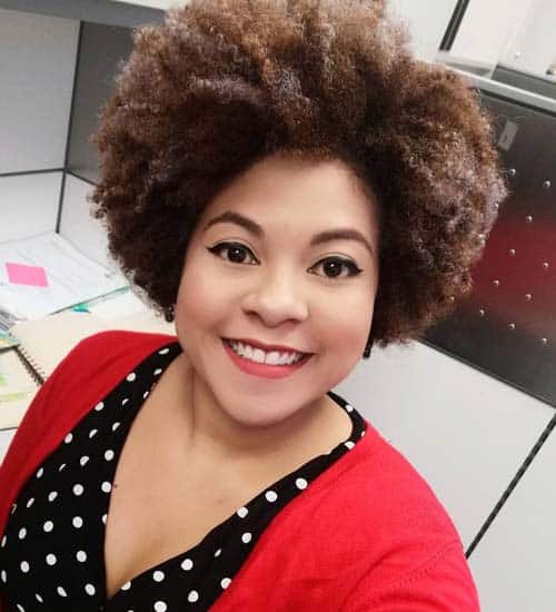 10 Best and Mesmerizing Curly Hairstyles for Round Face | I Fashion Styles