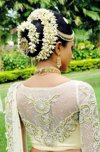 20 Simple Juda Hairstyles for Wedding Sarees and Lehengas