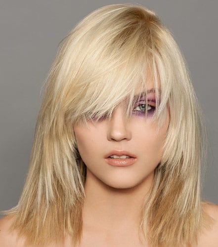 10 Classy and Popular Medium Layered Hairstyles for Women