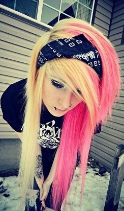 9 Best Emo Hairstyles for Long Hair | I Fashion Styles