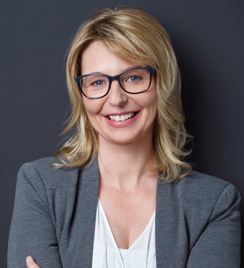 100 Cute Mid Length Hairstyles for Women with Highlights