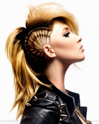 100 Cute Mid Length Hairstyles for Women with Highlights