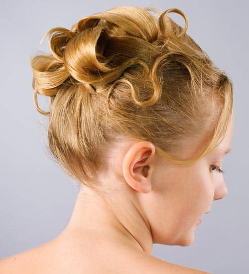 10 Latest Prom Hairstyles for Medium Length Hair | I Fashion Styles