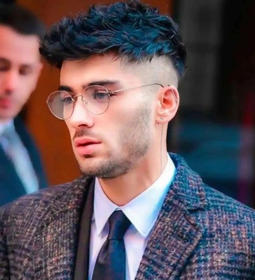 25+ Stylish Hairstyles for Men with Oval Faces 2024