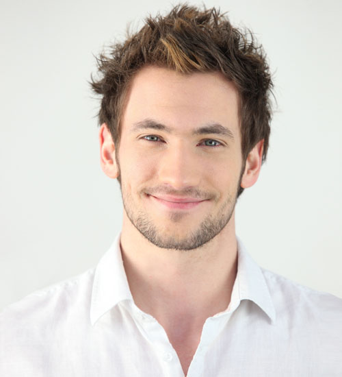 25+ Stylish Hairstyles for Men with Oval Faces 2024