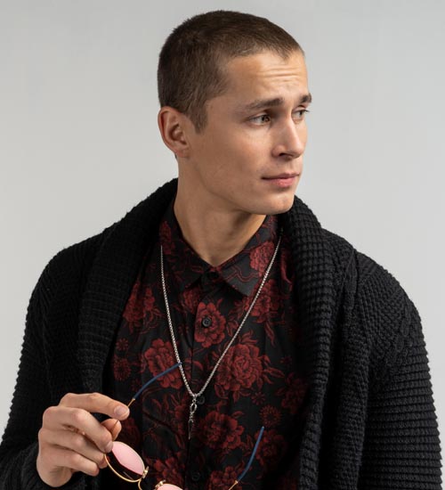 25+ Stylish Hairstyles for Men with Oval Faces 2024