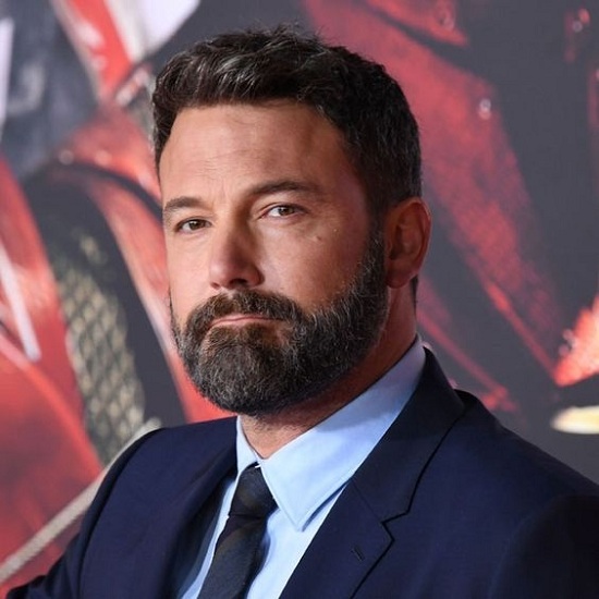 12 Fashionable Hairstyles for Men with Oblong Faces