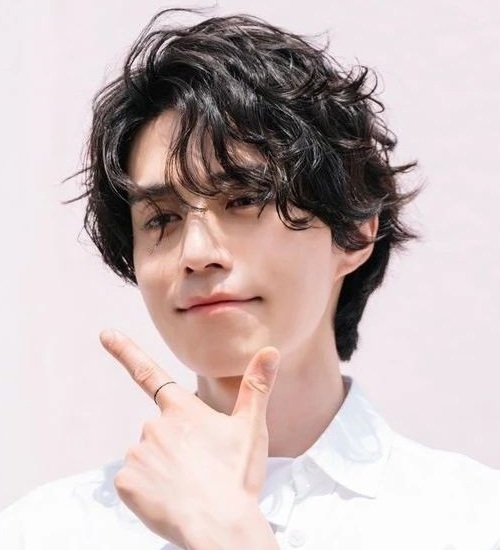 20 Super Cool Korean Hairstyles For Men in 2025 | I Fashion Styles