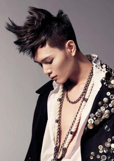 20 Super Cool Korean Hairstyles For Men in 2025 | I Fashion Styles