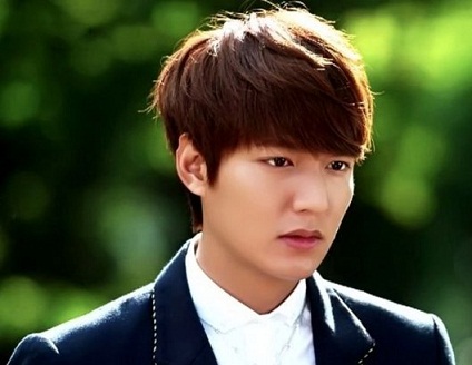 20 Super Cool Korean Hairstyles For Men in 2025 | I Fashion Styles