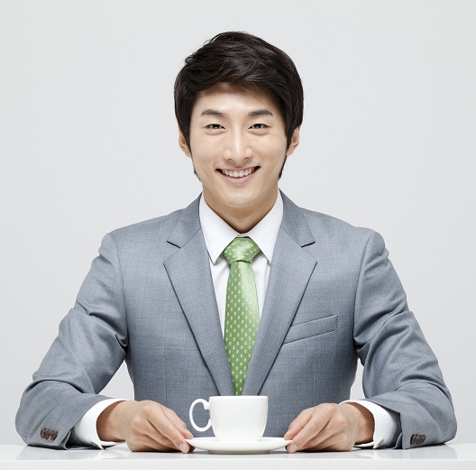 20 Super Cool Korean Hairstyles For Men in 2025 | I Fashion Styles