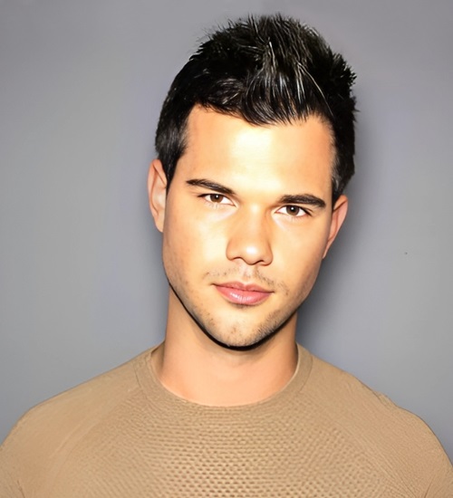 Student Hairstyles: 12 Smart Hairstyles for College Guys