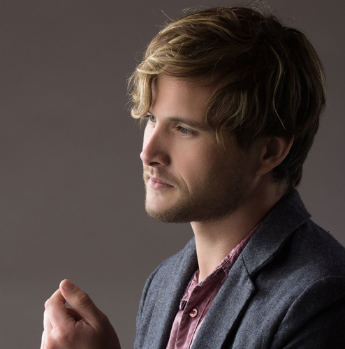 20 Latest and Coolest Wavy Hairstyles for Men | I Fashion Styles