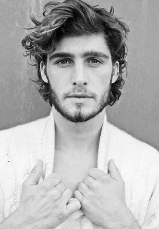 20 Latest and Coolest Wavy Hairstyles for Men | I Fashion Styles