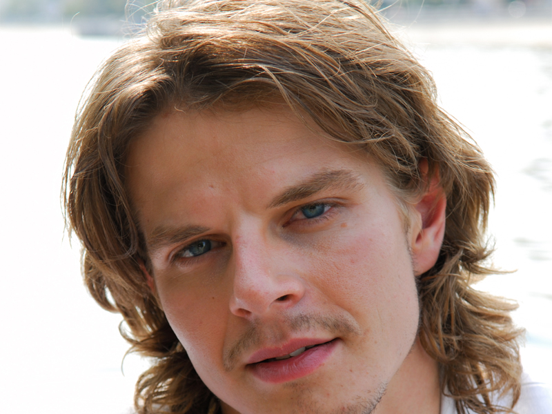 35 Best and Professional Long Hairstyles for Men | I Fashion Styles