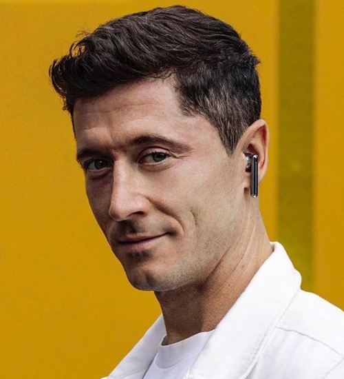 Footballer Hairstyles: 20 Famous Soccer Haircuts for Men