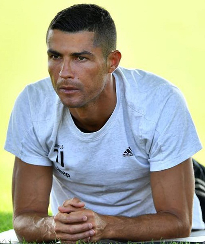 Footballer Hairstyles: 20 Famous Soccer Haircuts for Men