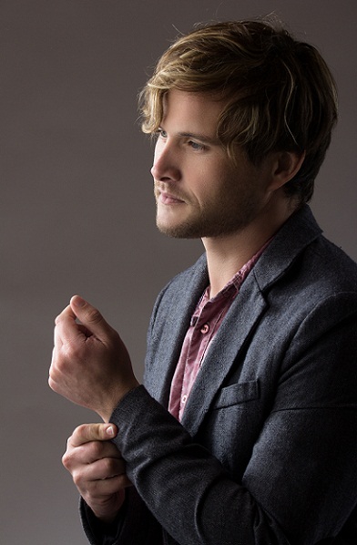 Curly Hair Men: 30 Best Hairstyles for Guys with Curly Long Hair