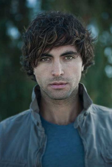 Curly Hair Men: 30 Best Hairstyles for Guys with Curly Long Hair