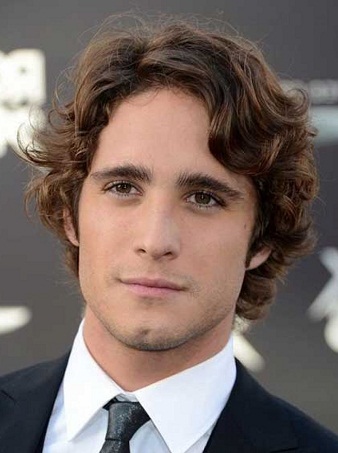 Curly Hair Men: 30 Best Hairstyles for Guys with Curly Long Hair