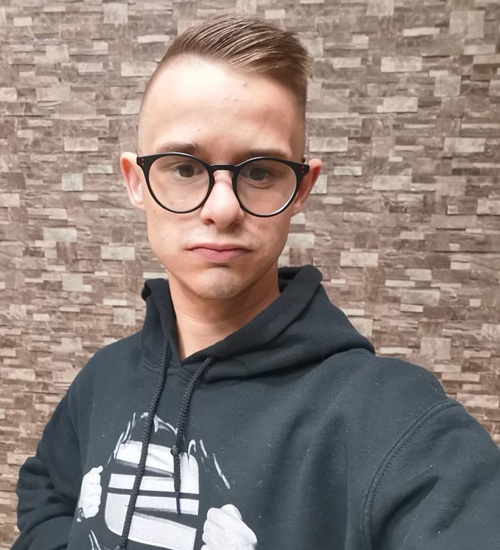 15 Trending Hairstyles for Balding Men (Top, Front &amp; Sides)