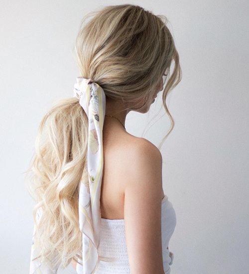 20 Gorgeous Messy Ponytail Styles for Every Occasion