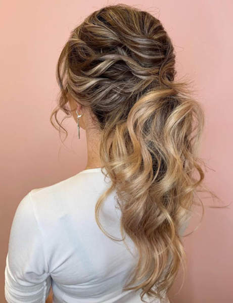 20 Gorgeous Messy Ponytail Styles for Every Occasion