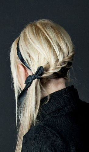 20 Gorgeous Messy Ponytail Styles for Every Occasion