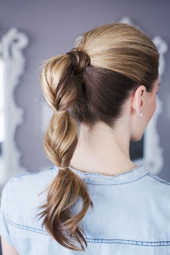 20 Gorgeous Messy Ponytail Styles for Every Occasion