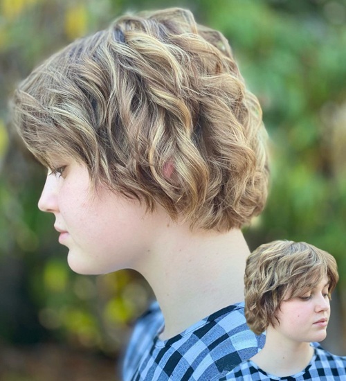 20 Beautiful and Best Short Wavy Hairstyles for Women