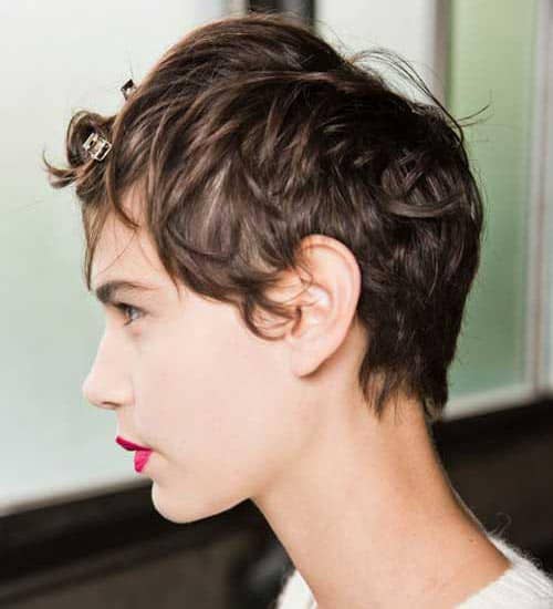 20 Beautiful and Best Short Wavy Hairstyles for Women