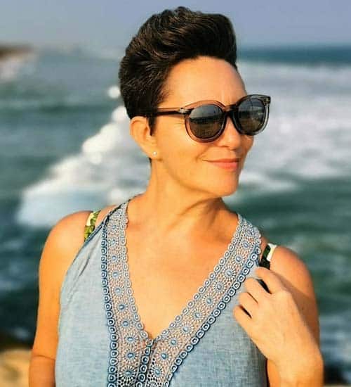 25+ Youthful Short Haircut Styles for Women Over 50