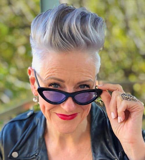 25+ Youthful Short Haircut Styles for Women Over 50