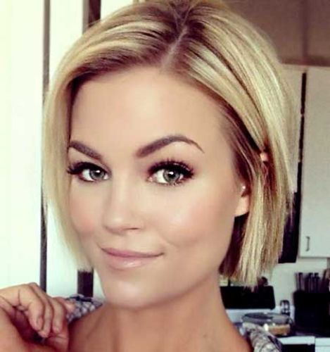 10 Cute and Easy Hairstyles for Short Thick Hair Female